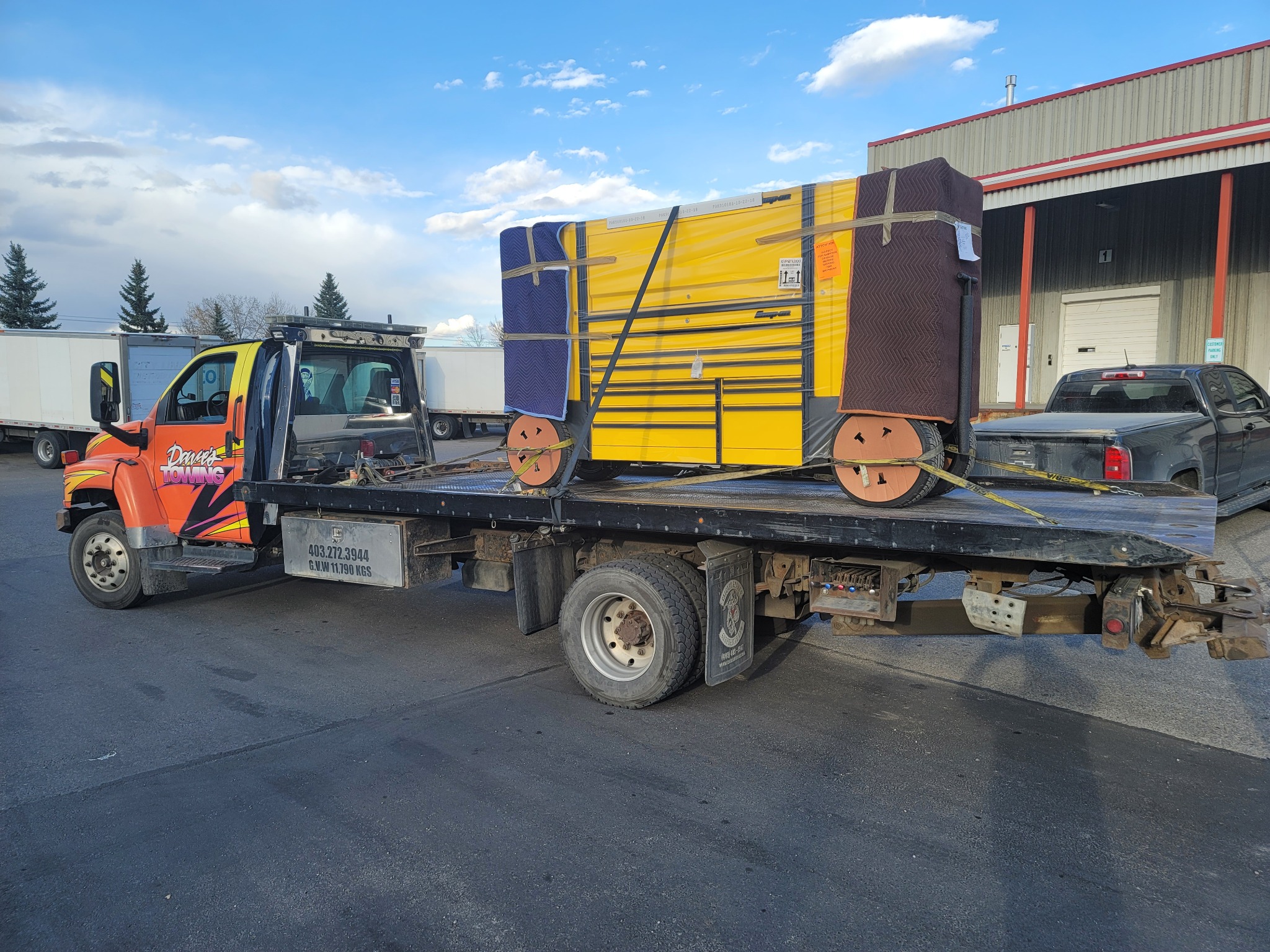 Large toolbox delivery and secure transport – Calgary